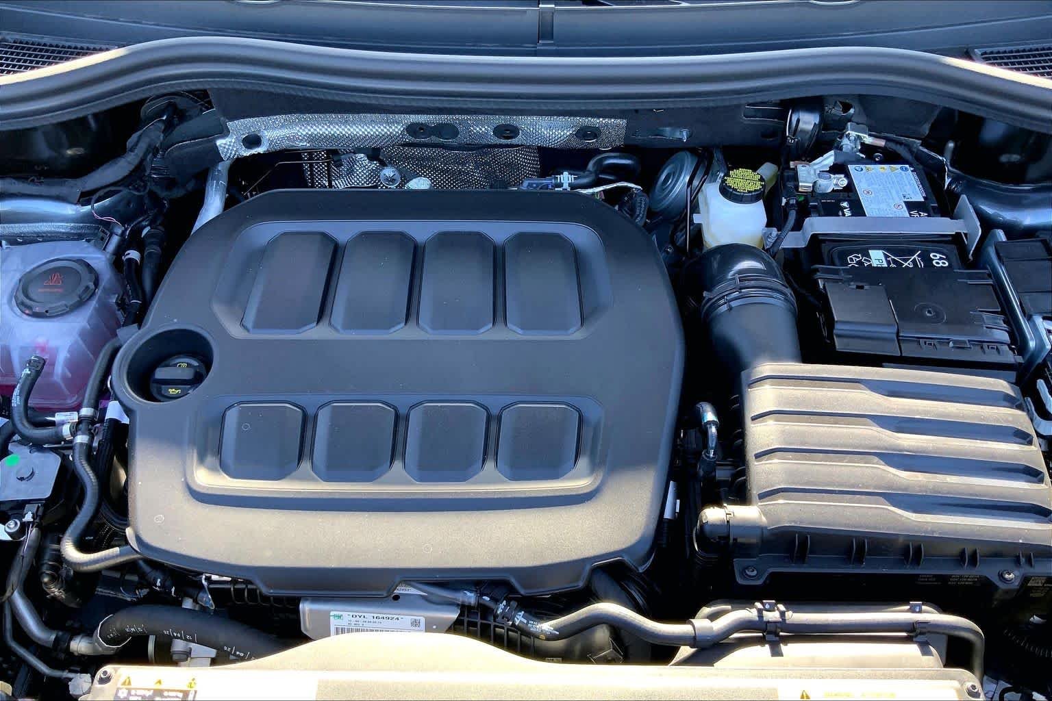 New 2026 Platinum Gray Metallic Volkswagen SE image 16