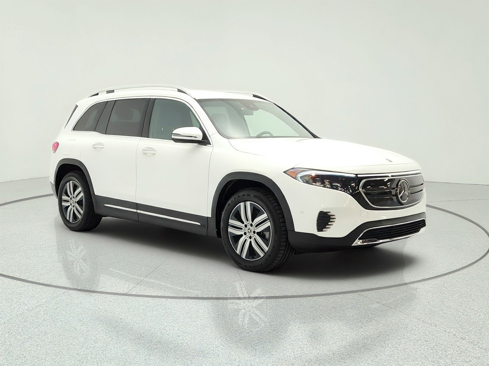 Used 2023 Polar White Mercedes-Benz EQB 300 4MATIC® SUV image 3