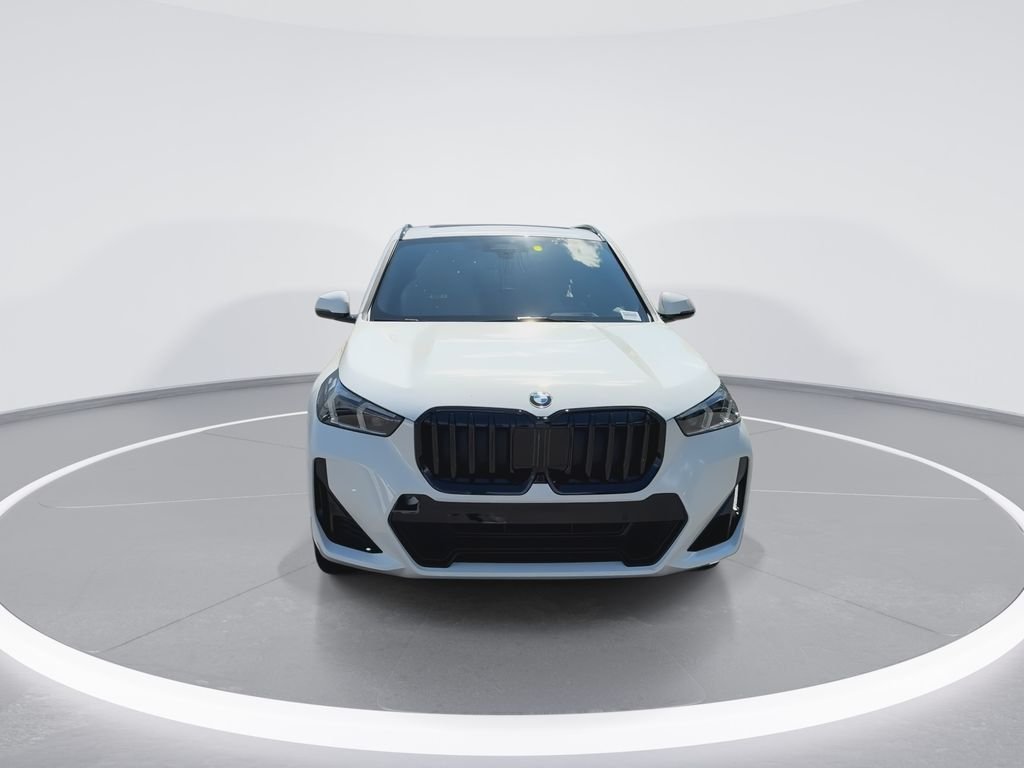 New 2027 Alpine White BMW xDrive28i image 3
