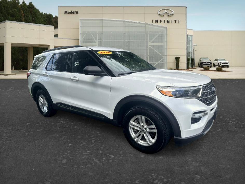 Used 2020 White Metallic Ford XLT image 3