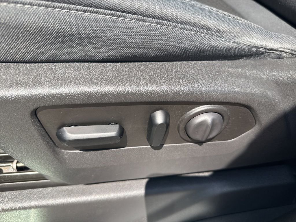 Used 2019 Blue Chevrolet RST image 14