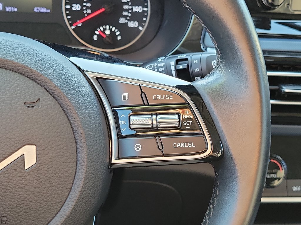 Used 2023 Orange Kia S image 21