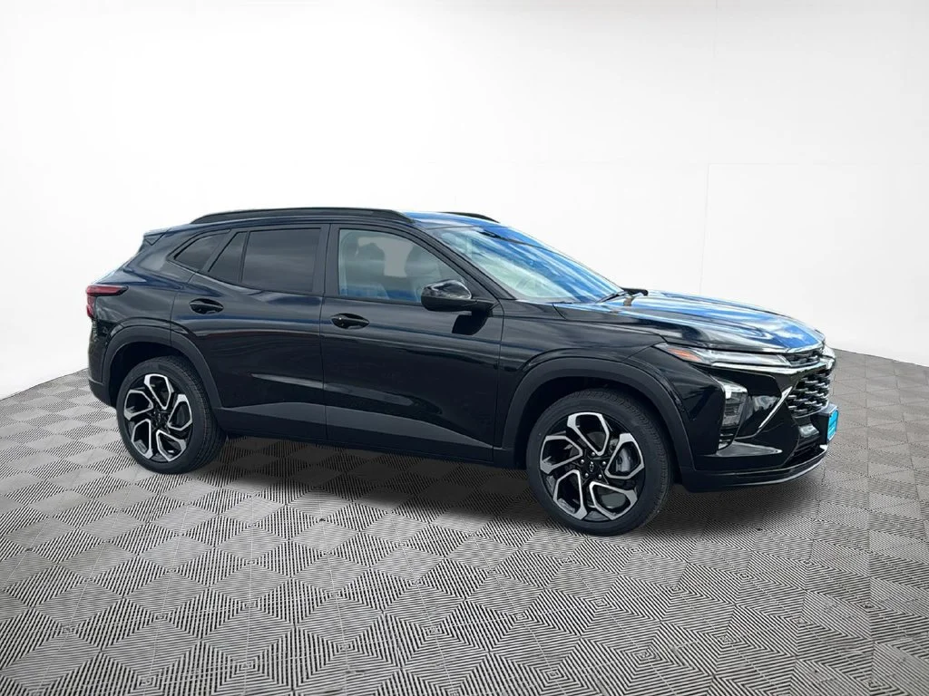 New 2026 Mosaic Black Metallic Chevrolet 2RS image 5