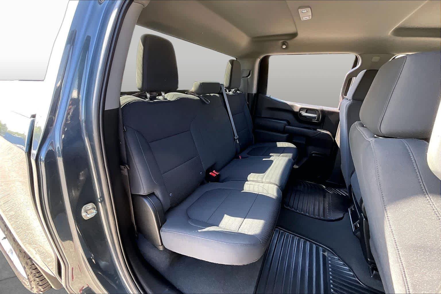 Used 2021 SHADOW GRAY METALLIC Chevrolet Custom image 18