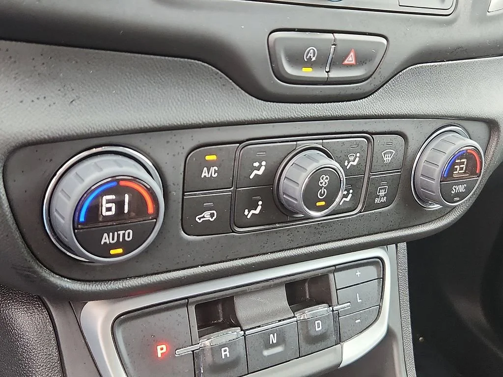 2022 GMC Terrain SLE - Photo 15
