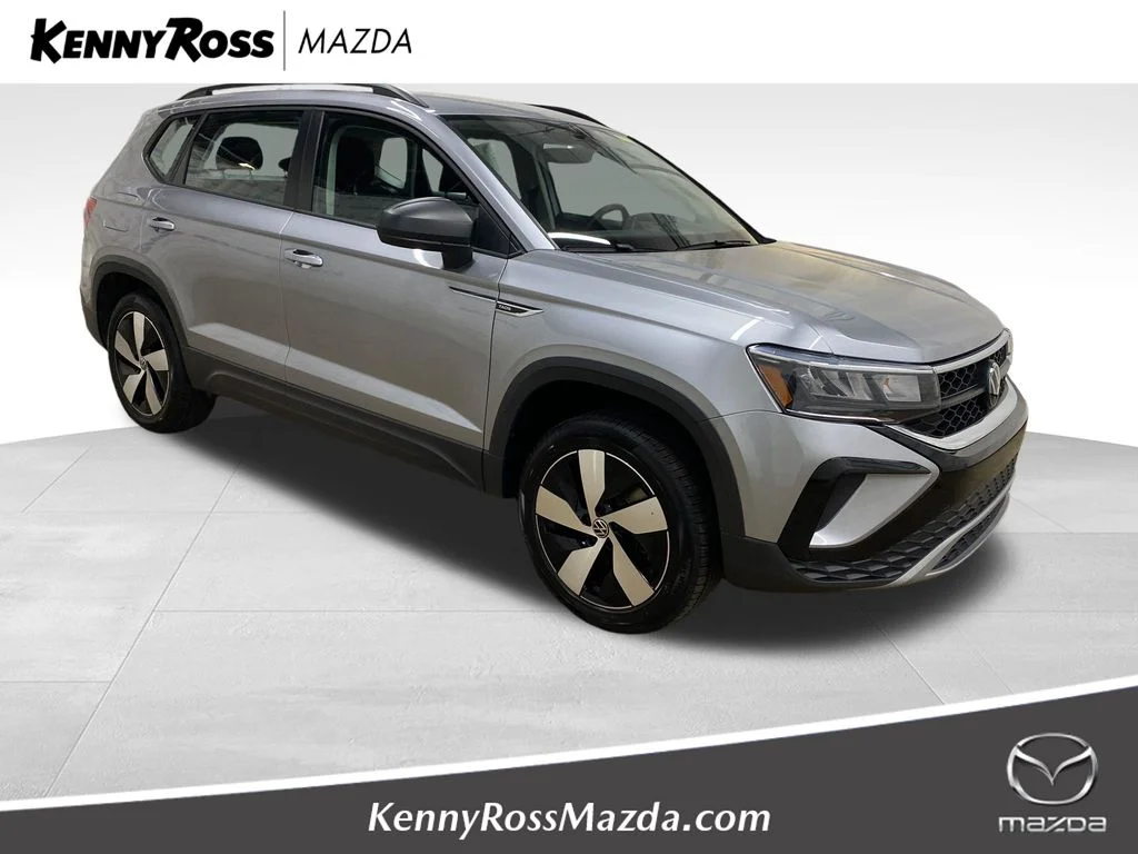 2024 Volkswagen Taos 1.5T S 4Motion's photo