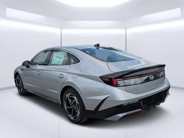 New 2026 Silver Hyundai SEL Sport image 5