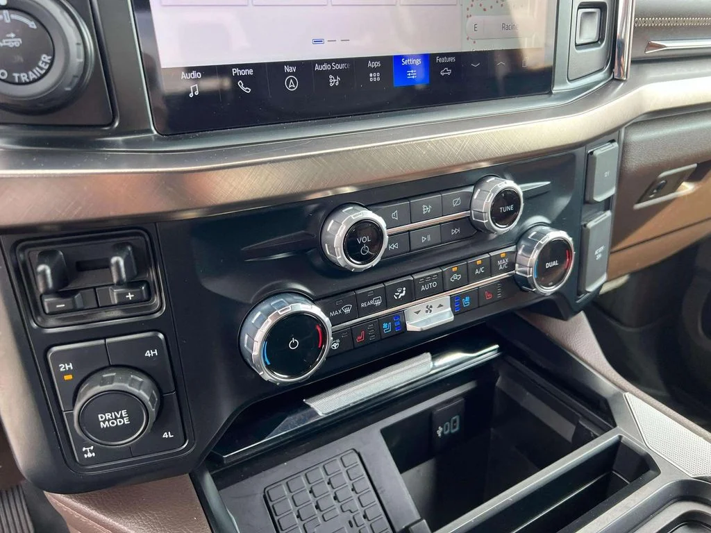 Used 2023 Oxford White Ford King Ranch image 11