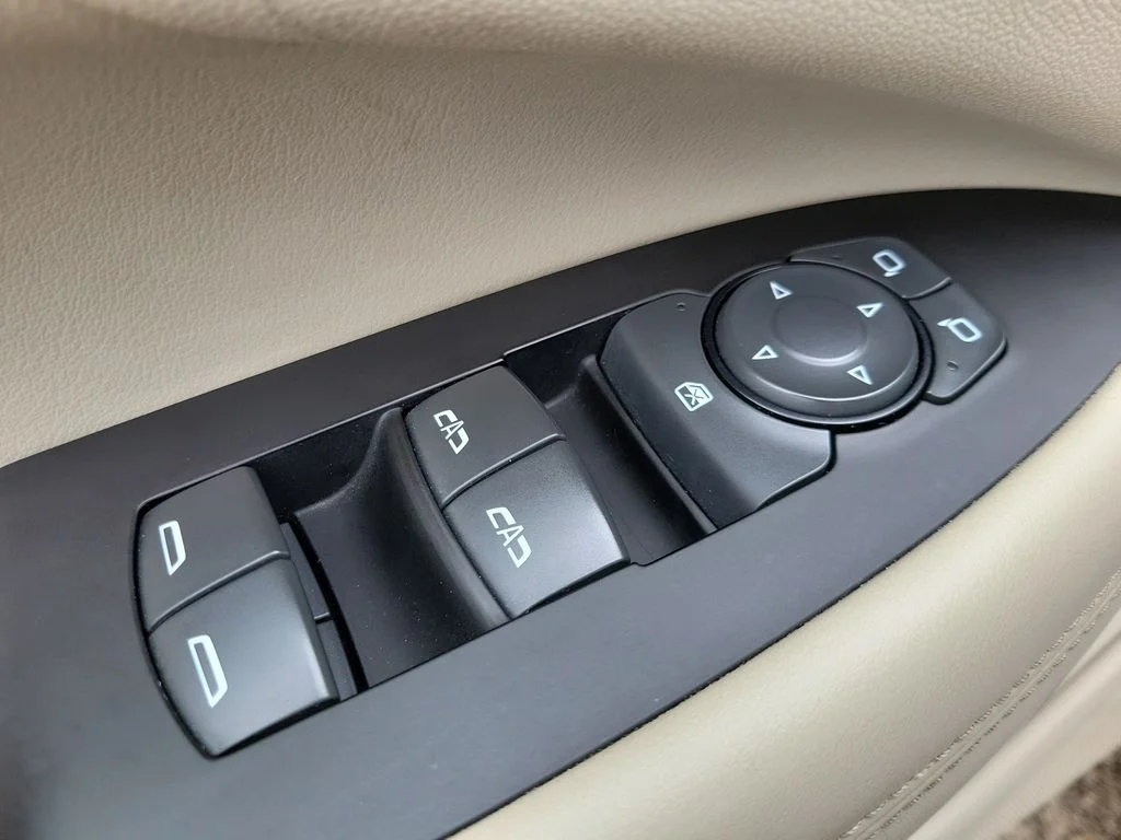 Used 2019 Silver Buick Premium I Group image 14