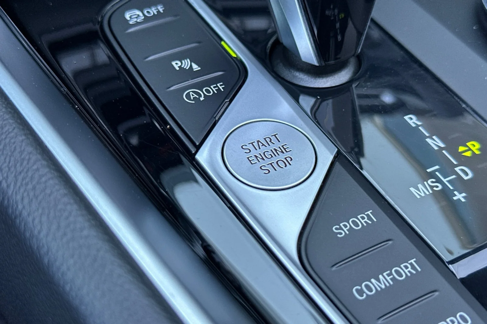 Used 2026 GREY BMW sDrive30i image 21