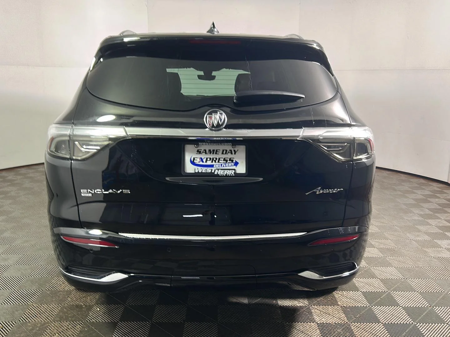 Used 2024 Ebony Twilight Metallic Buick Avenir image 7