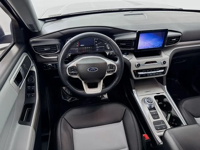 Used 2022 Gray Ford XLT image 23