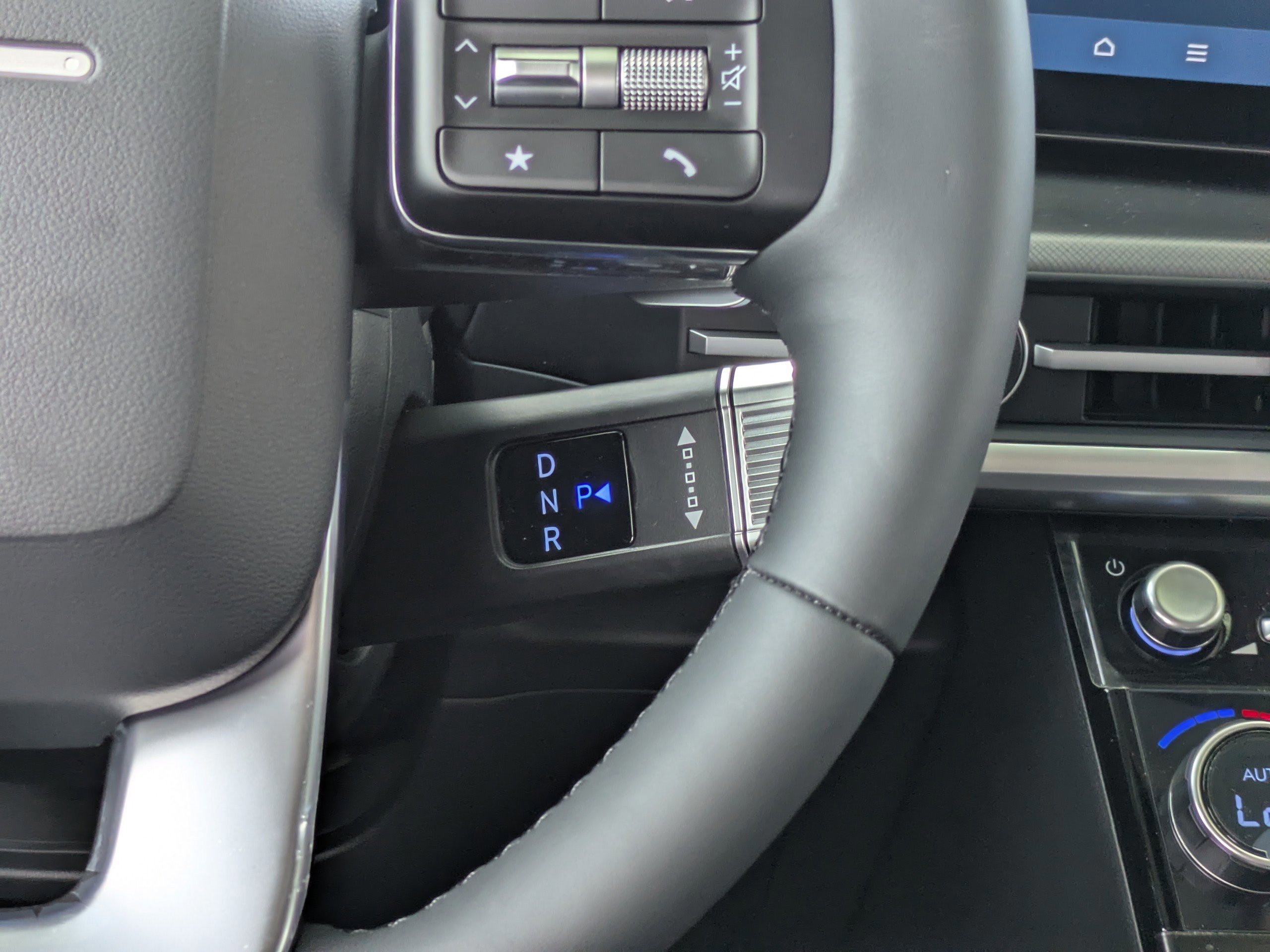New 2026 Shimmering Silver Hyundai SEL image 17