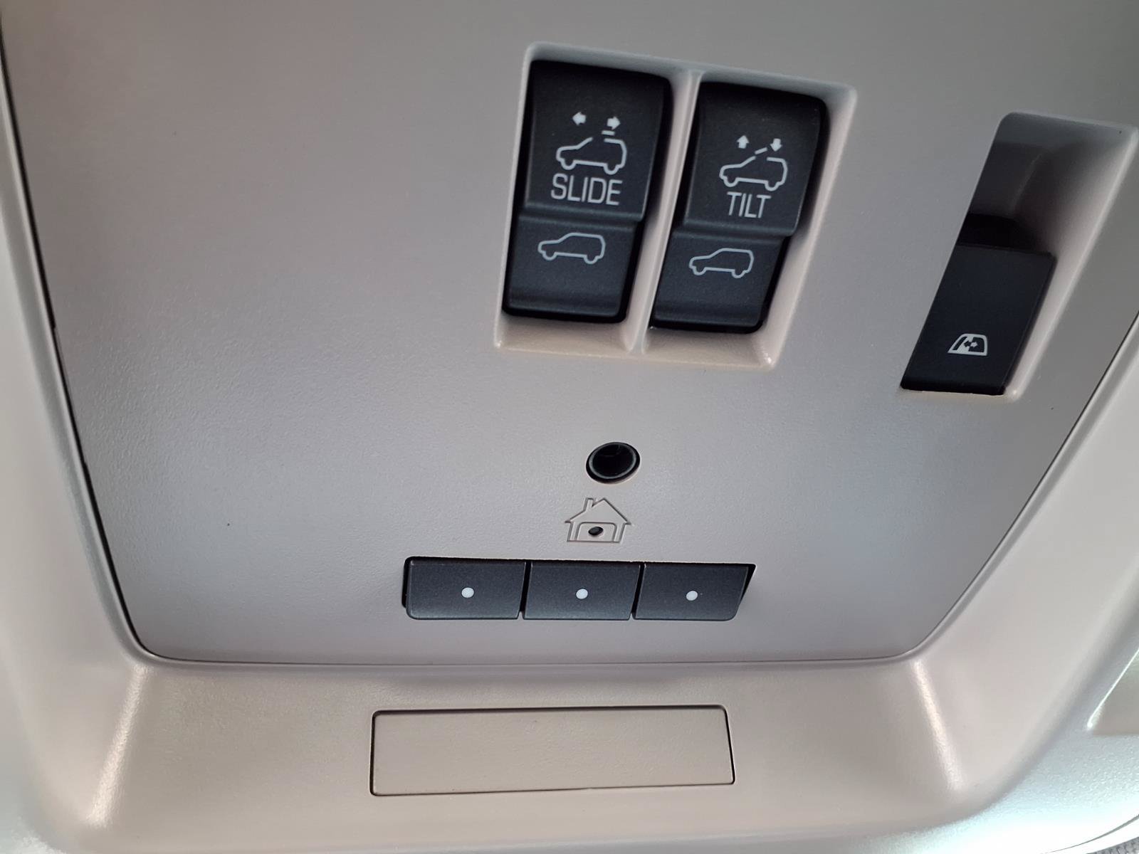 Used 2017 QUICKSILVER METALLIC GMC Denali image 23