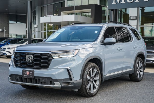 Used 2025 Sonic Gray Pearl Honda Touring+ image 3