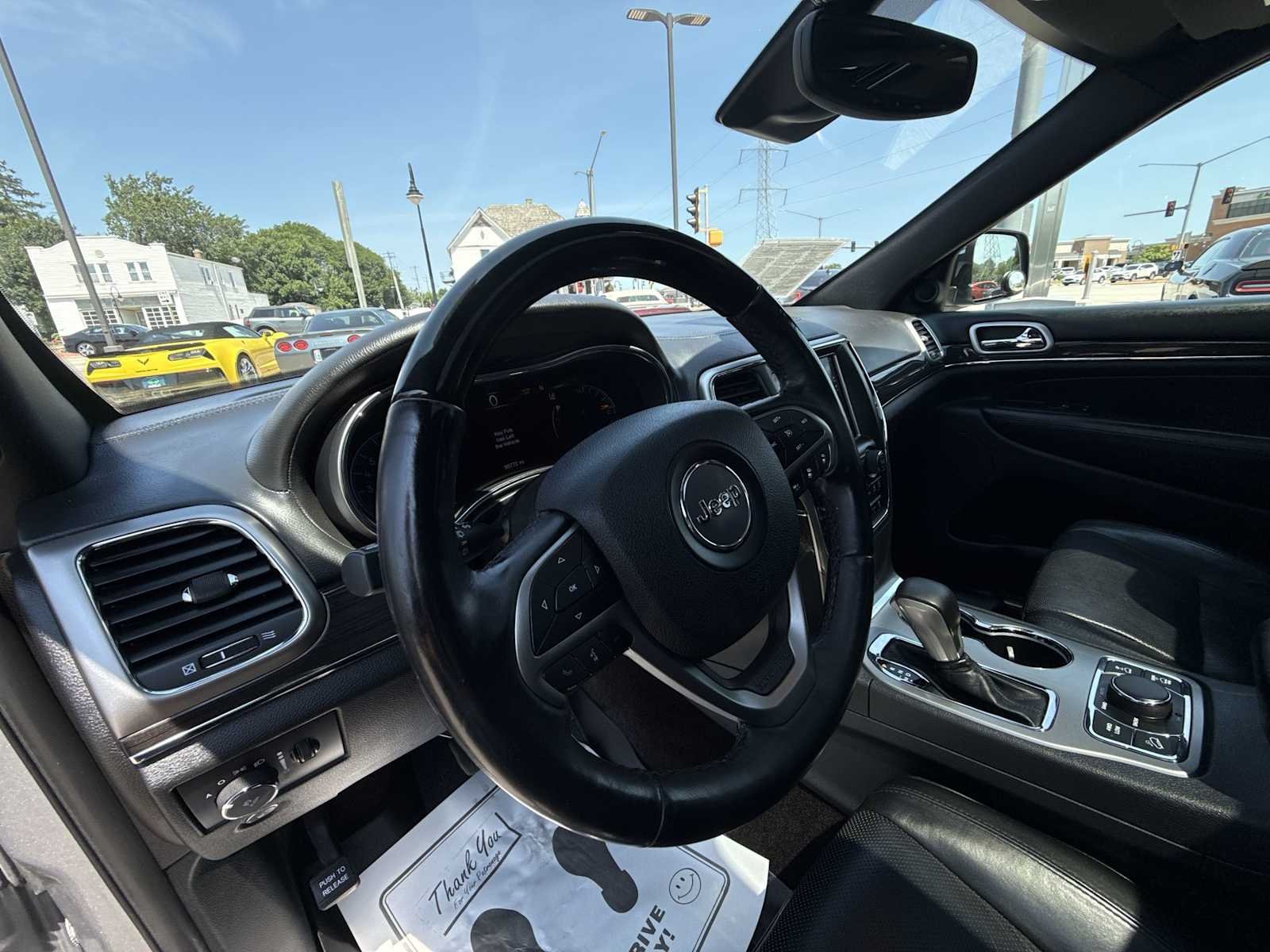 Used 2018 Silver Jeep Overland 4x4 image 10