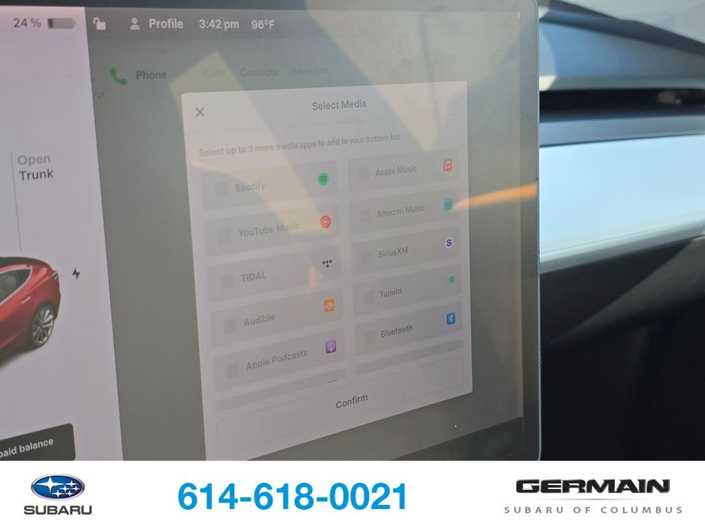 Used 2020  Tesla Long Range image 29