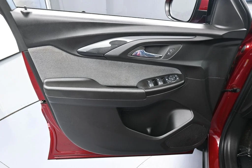 Used 2023 Crimson Metallic Chevrolet LT image 13