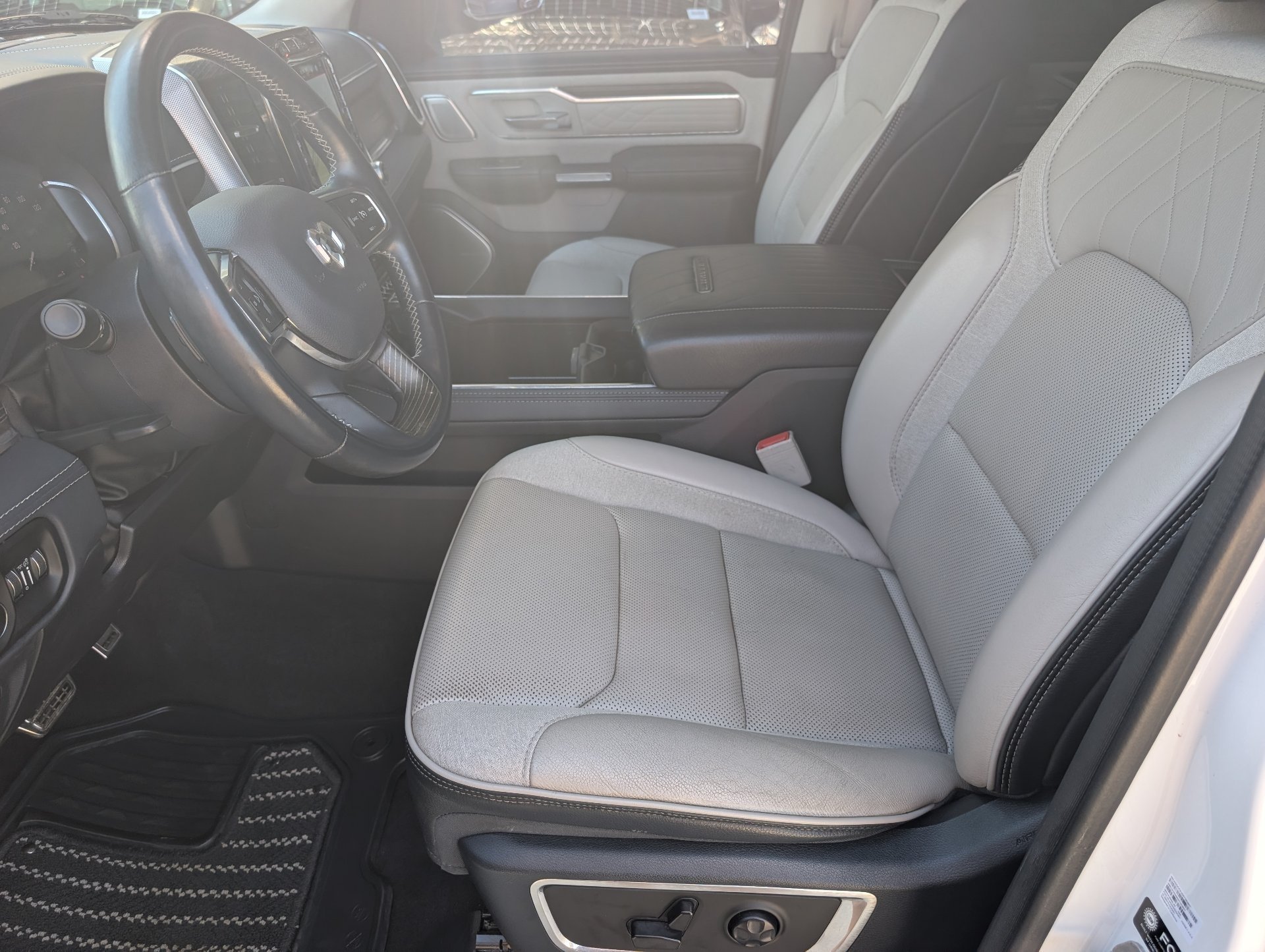 Used 2023 White Ram Limited image 8