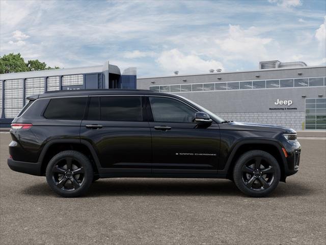 New 2026 Diamond Black Crystal Pearl-Coat Exterior Paint Jeep Limited image 24