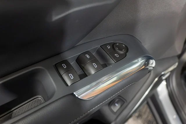 New 2027 Sterling Gray Metallic Chevrolet Z71 image 15