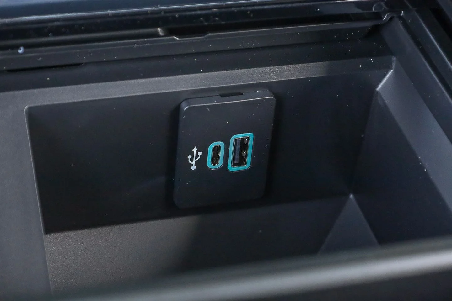 New 2026 Oxford White Ford F-250® Lariat® image 30