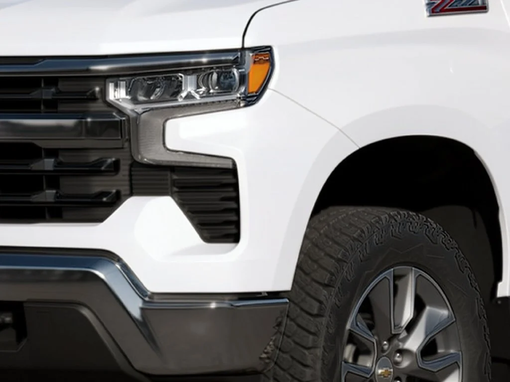 New 2026 Summit White Chevrolet LT image 5