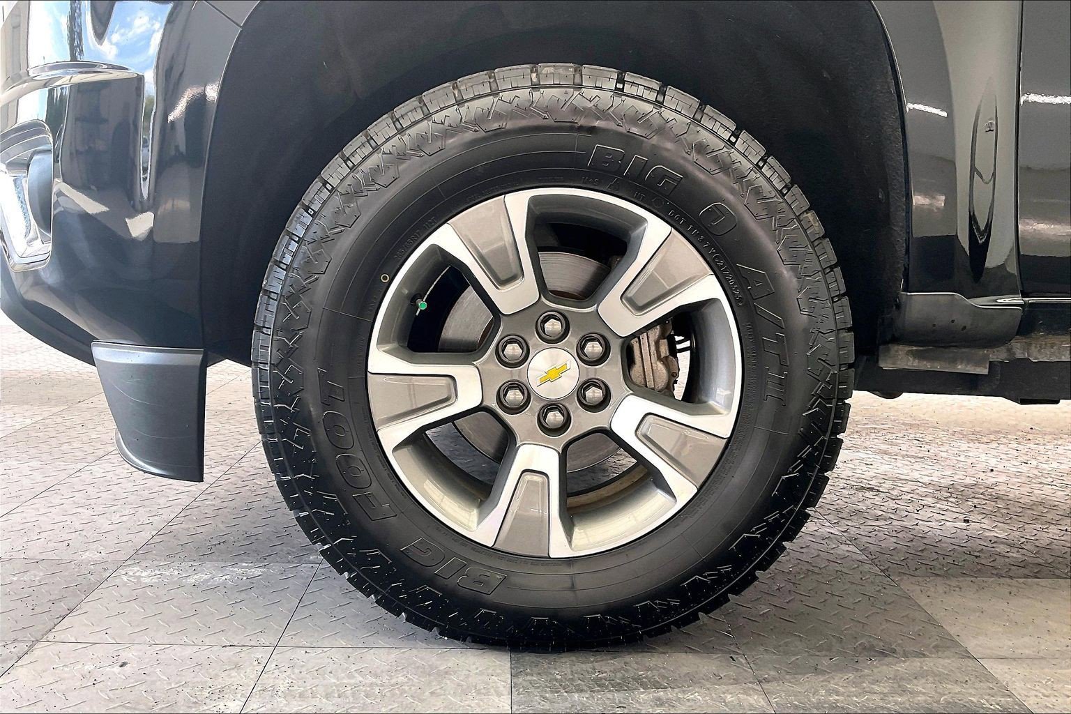 Used 2019 Black Chevrolet 2WD Z71 image 8