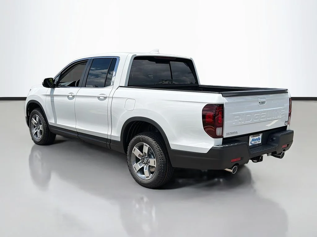 New 2026 Platinum White Pearl Honda RTL image 9