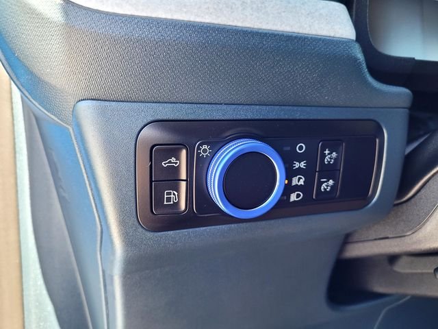Used 2025 Blue Ford XLT image 15