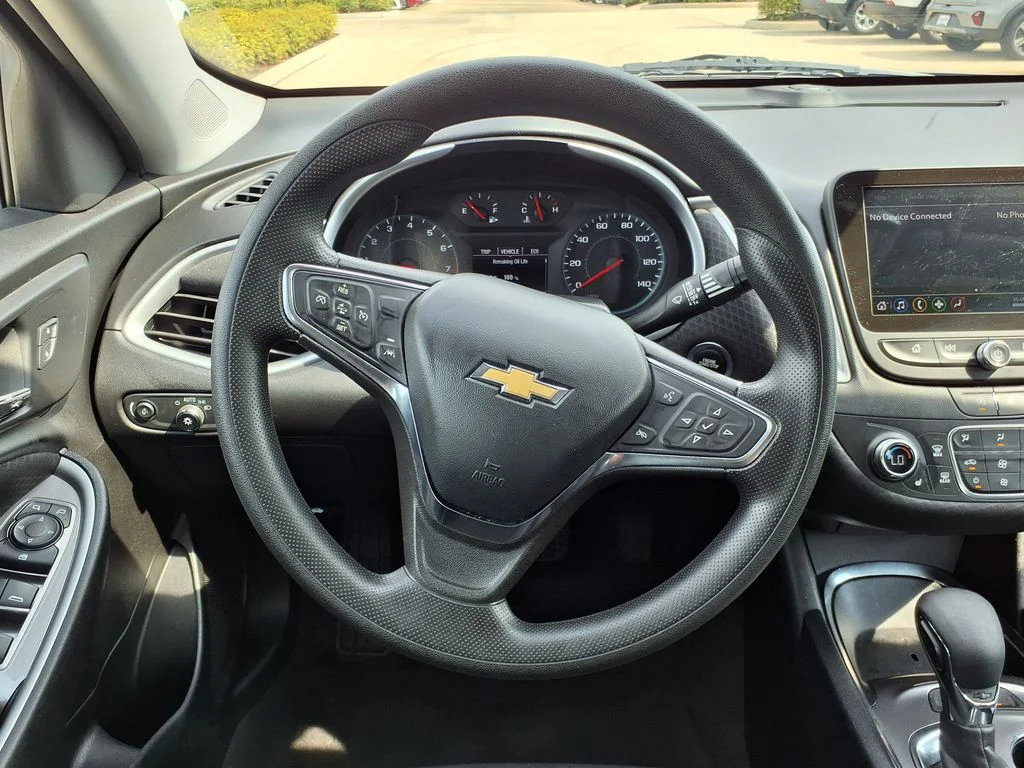 Used 2024 Gray Chevrolet LT image 27