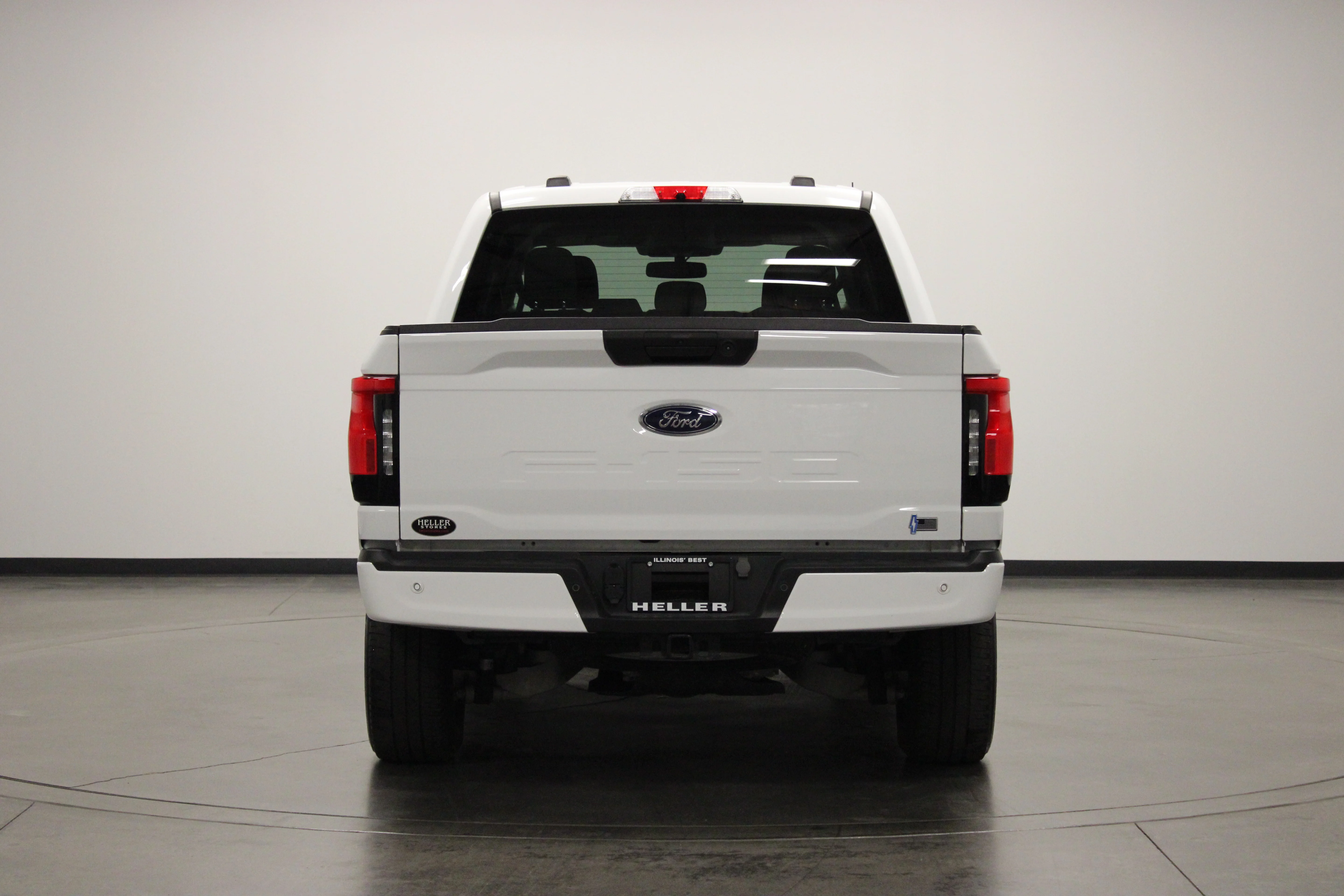 Used 2023 Oxford White Ford XLT image 7