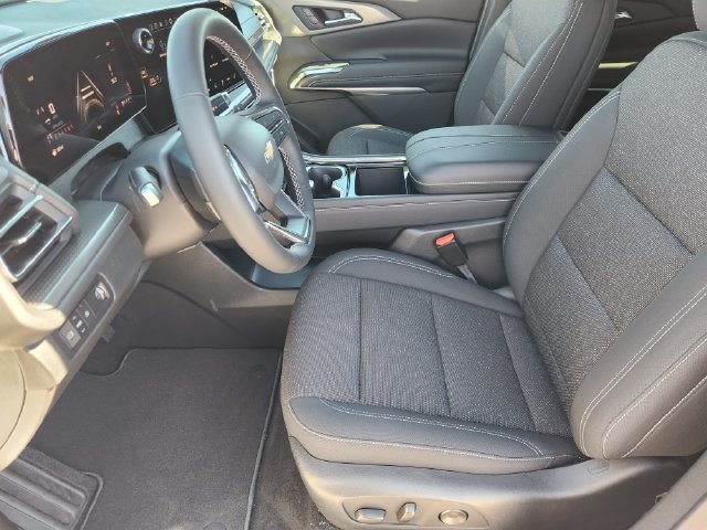2027 Chevrolet Traverse LT - Photo 14