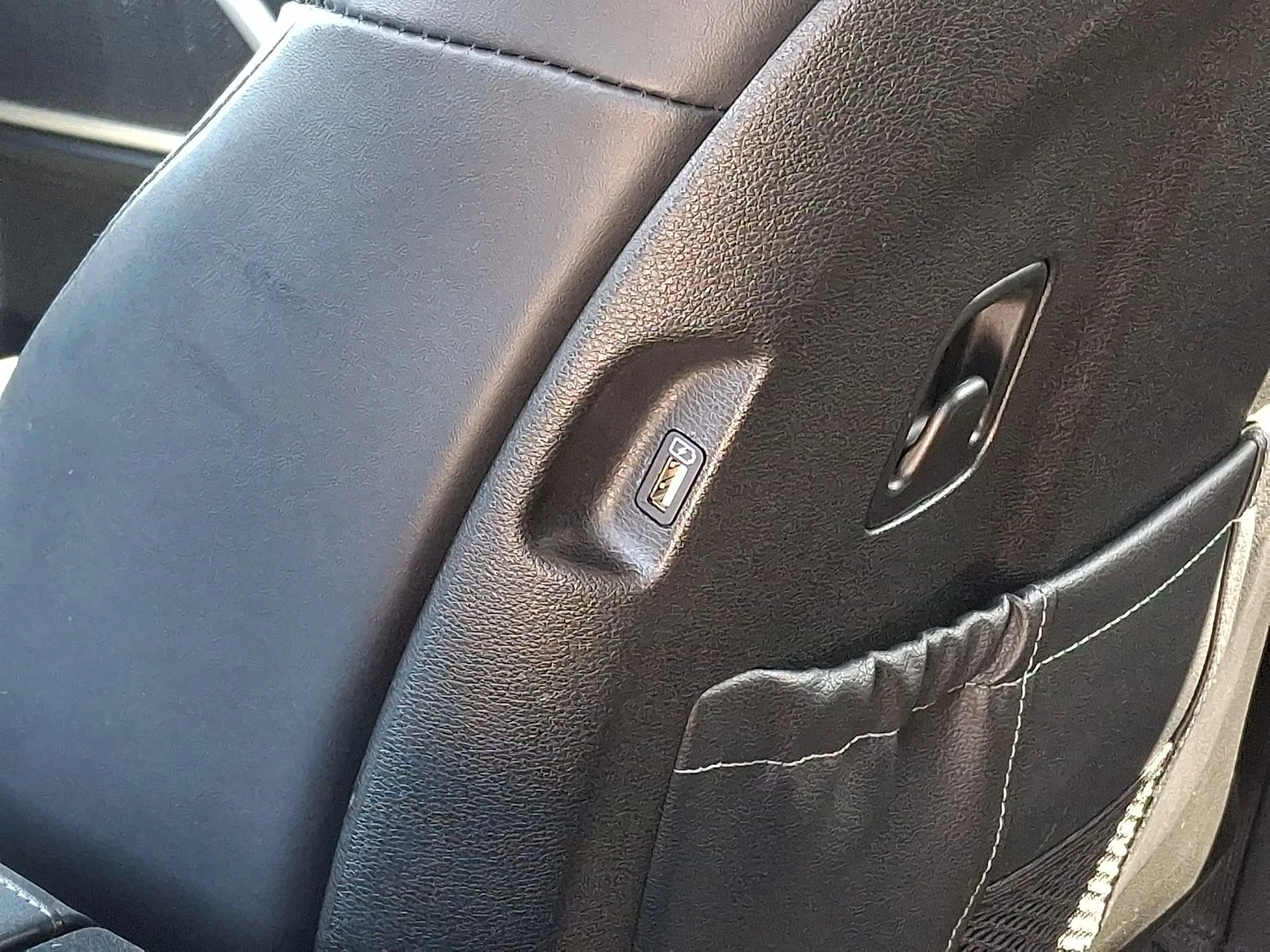 Used 2020 Silver Kia LX image 22