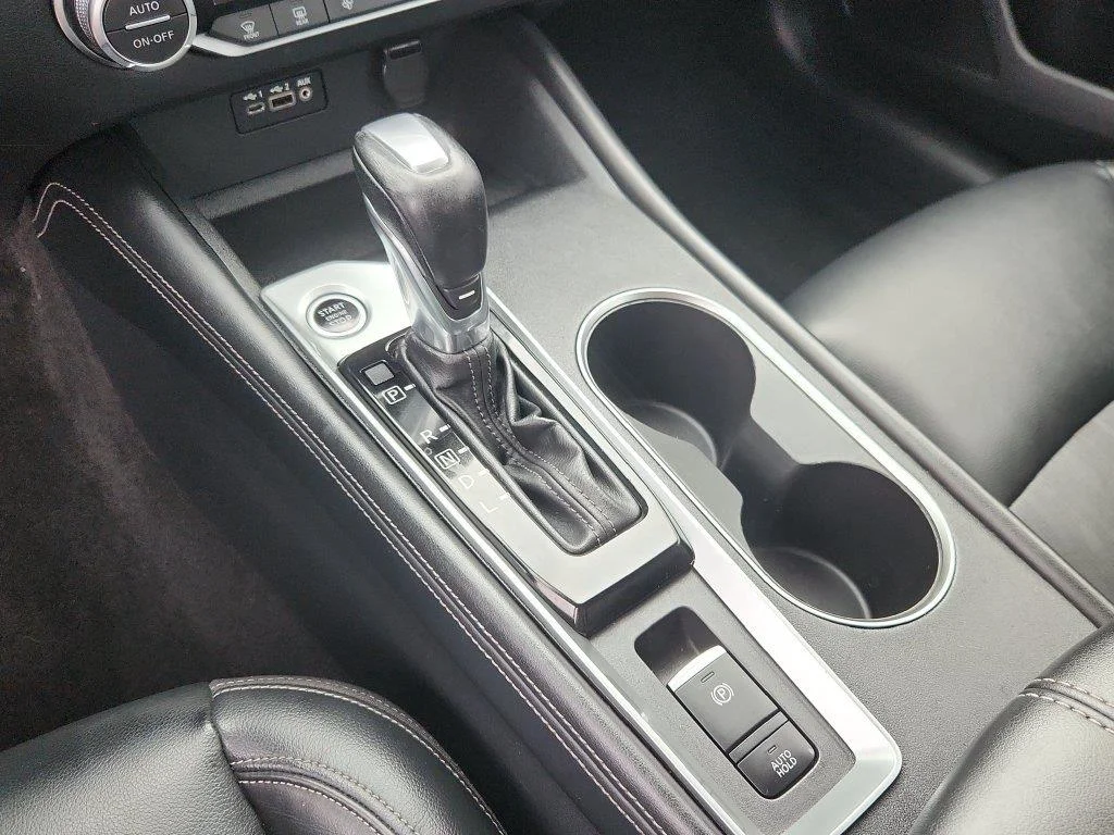 Used 2019 Gun Metallic Nissan 2.5 Platinum image 18