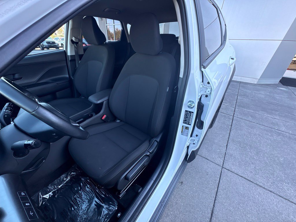 Used 2026 White Hyundai SEL Sport image 13