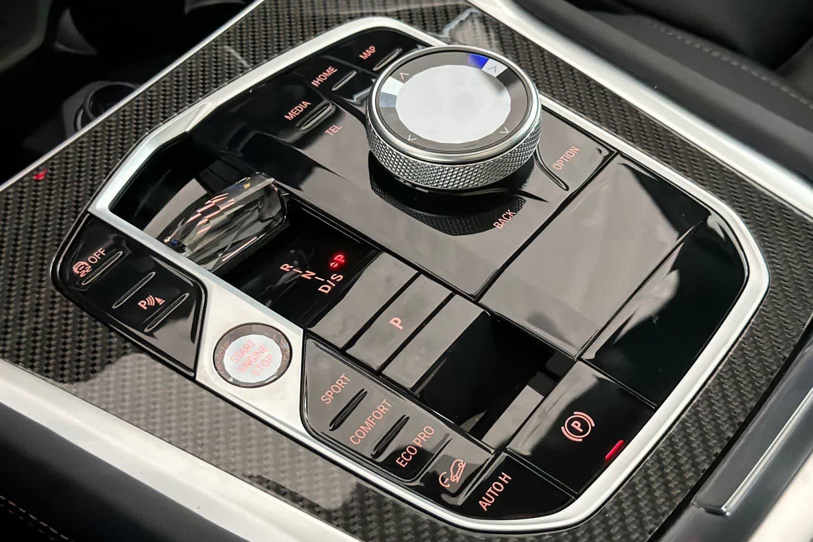 New 2026 Black Sapphire Metallic BMW M60i image 22