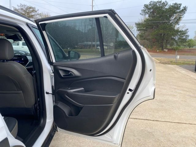 Used 2025 White Chevrolet ACTIV image 14