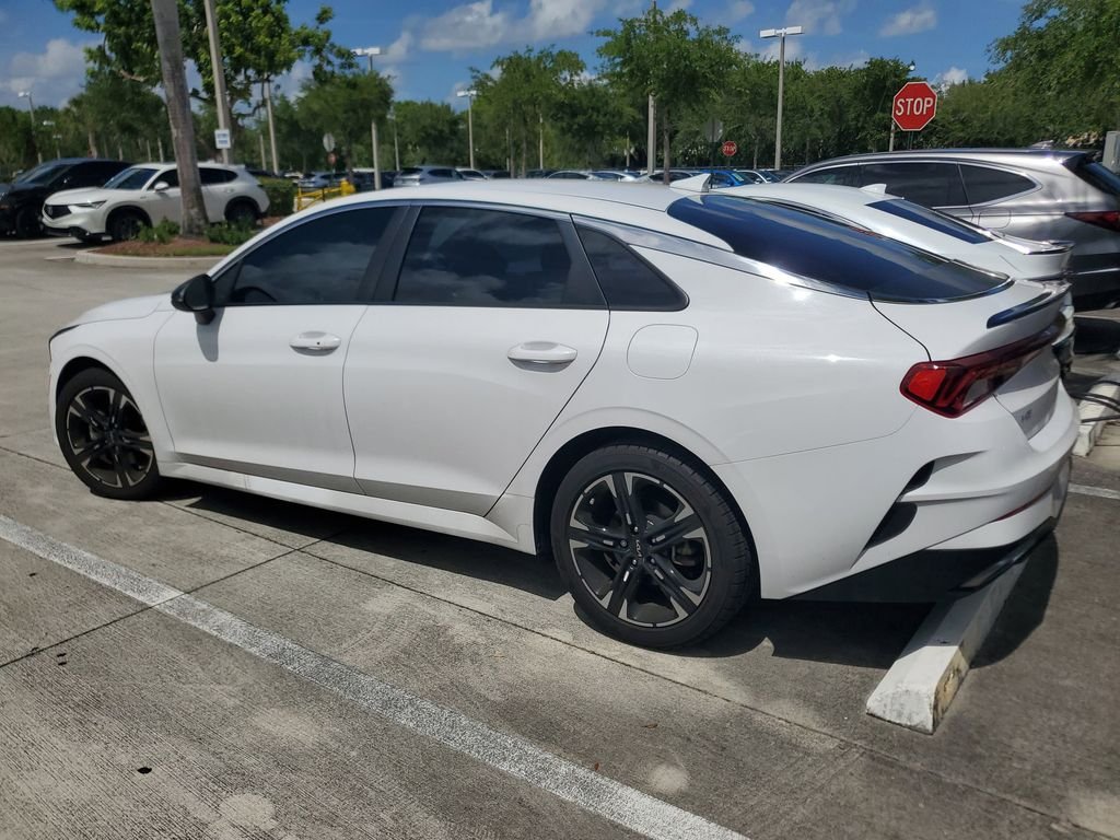 Used 2024 White Kia GT-Line image 7