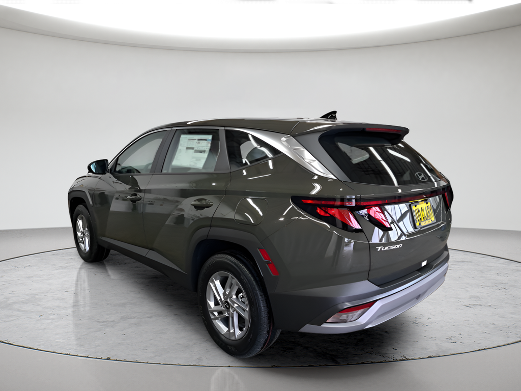 New 2026 Green Hyundai SE image 5