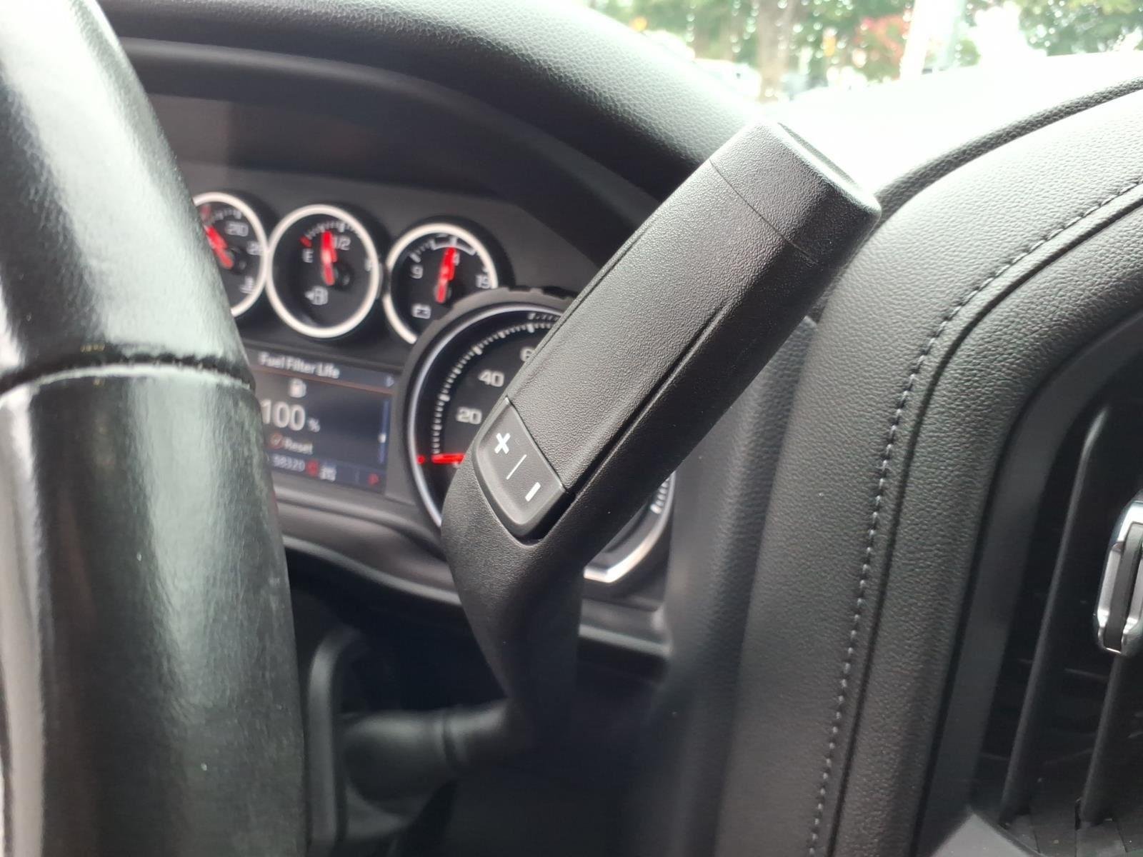 Used 2022 Summit White Chevrolet LT image 8