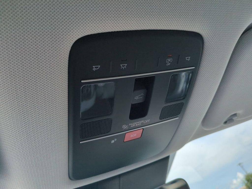 New 2027 Silver Hyundai Blue SEL Premium 7P image 26