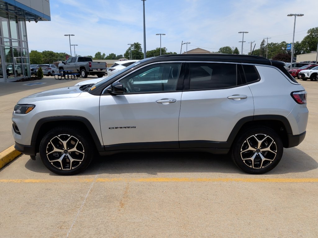 2025 Jeep Compass Limited 4X4's photo