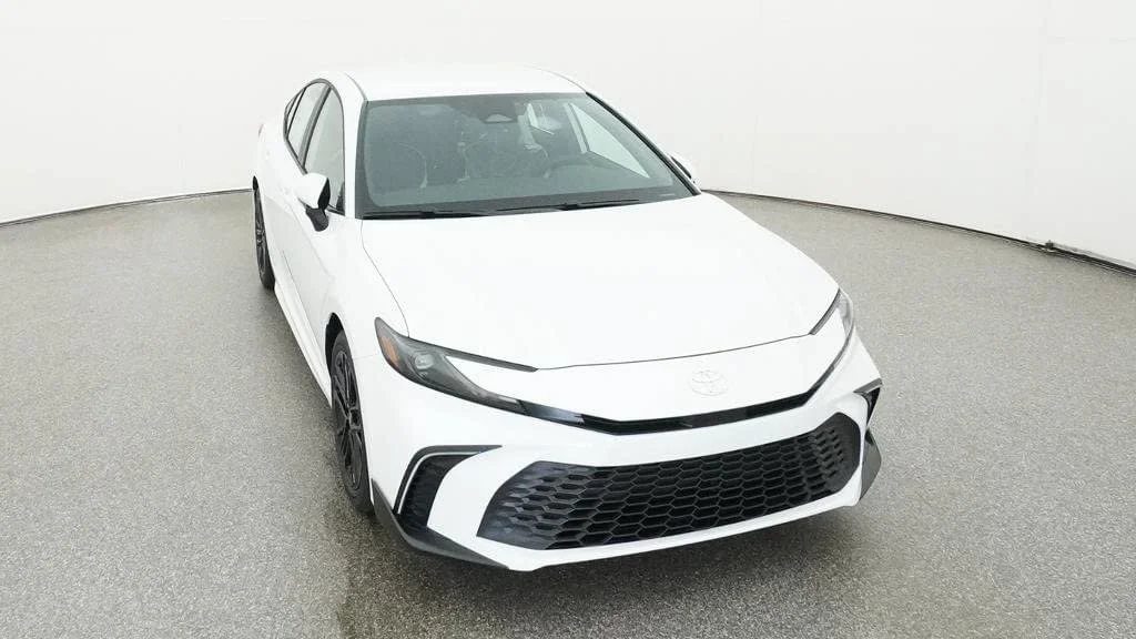 Used 2026 Ice Cap Toyota SE image 14