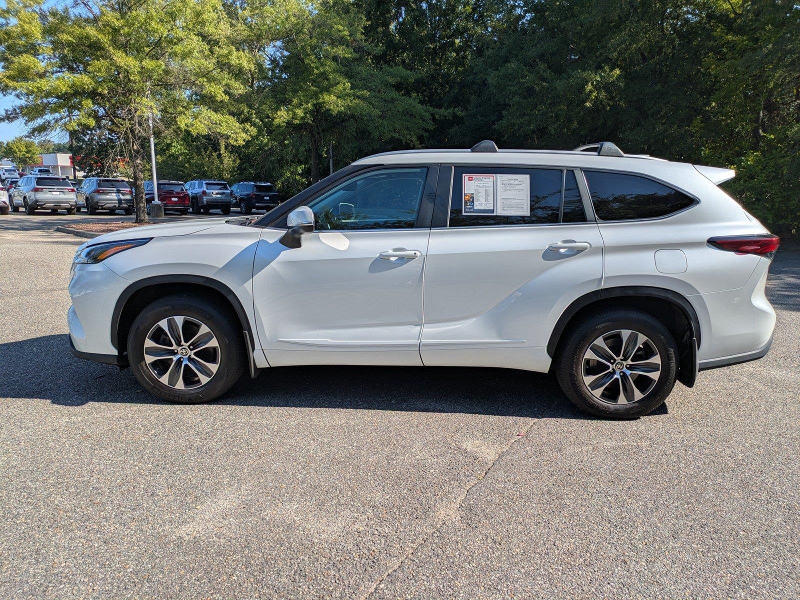 Used 2023 Wind Chill Pearl TOYOTA  image 7