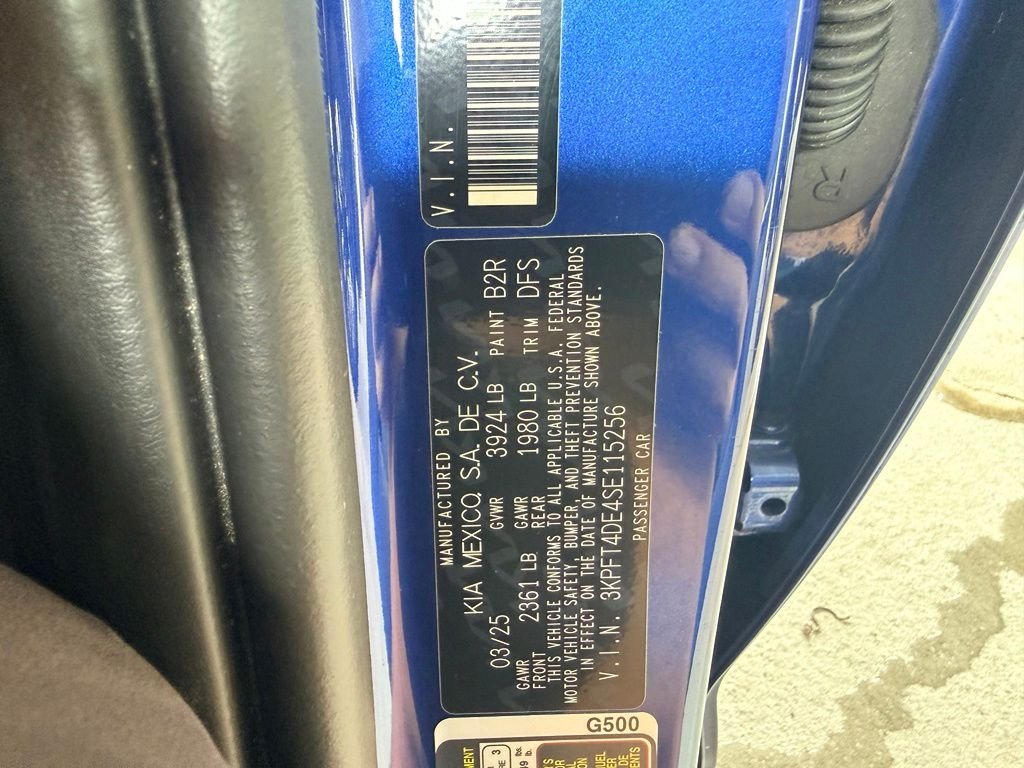 Used 2025 Blue Kia LXS image 38