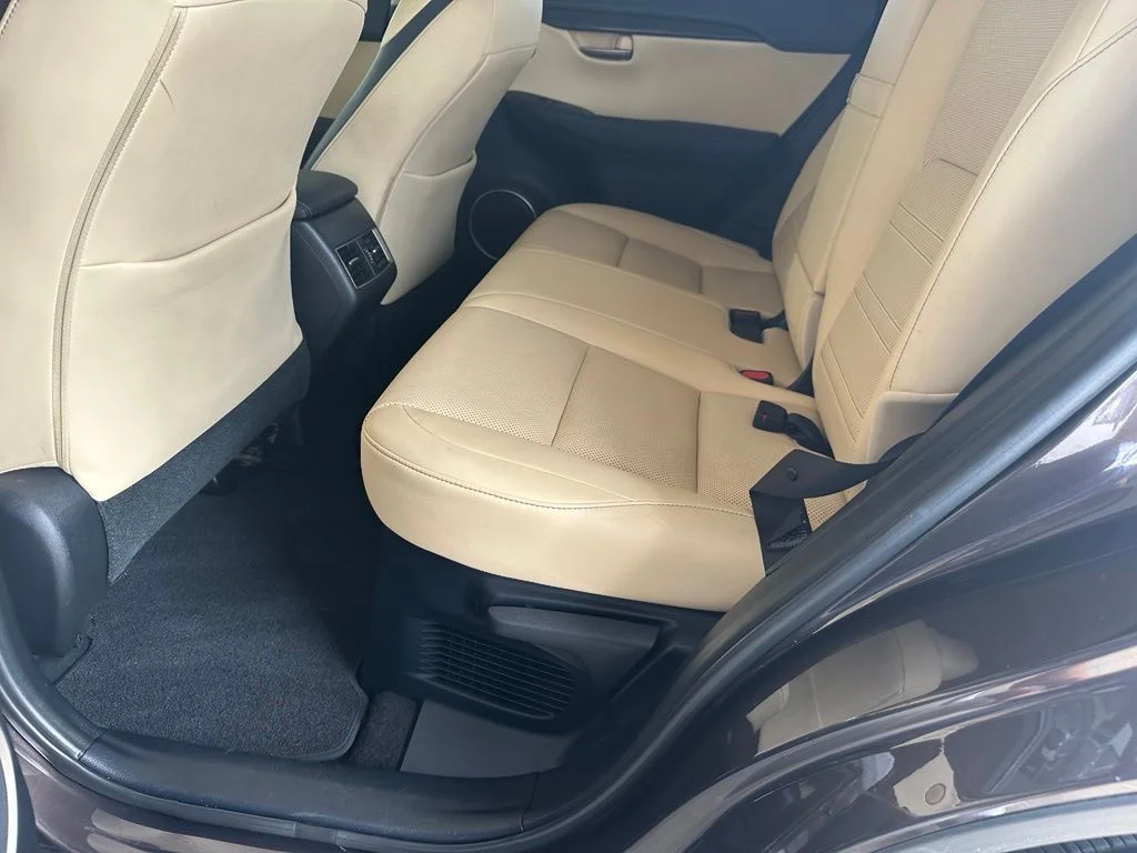 Used 2015 Red Lexus 200t image 31
