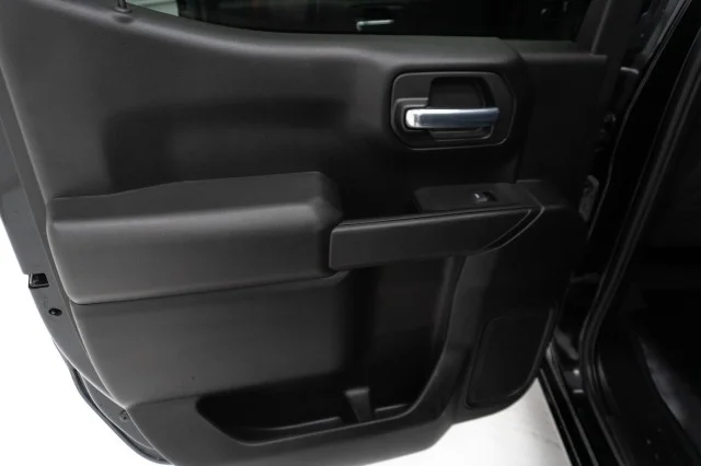Used 2023 Black Chevrolet Custom image 20