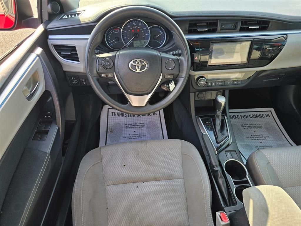 Used 2015 Red Toyota LE image 3