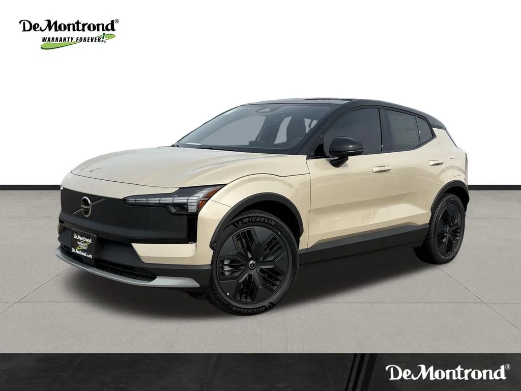 2026 Volvo EX30 Twin Motor Cross Country Ultra's photo